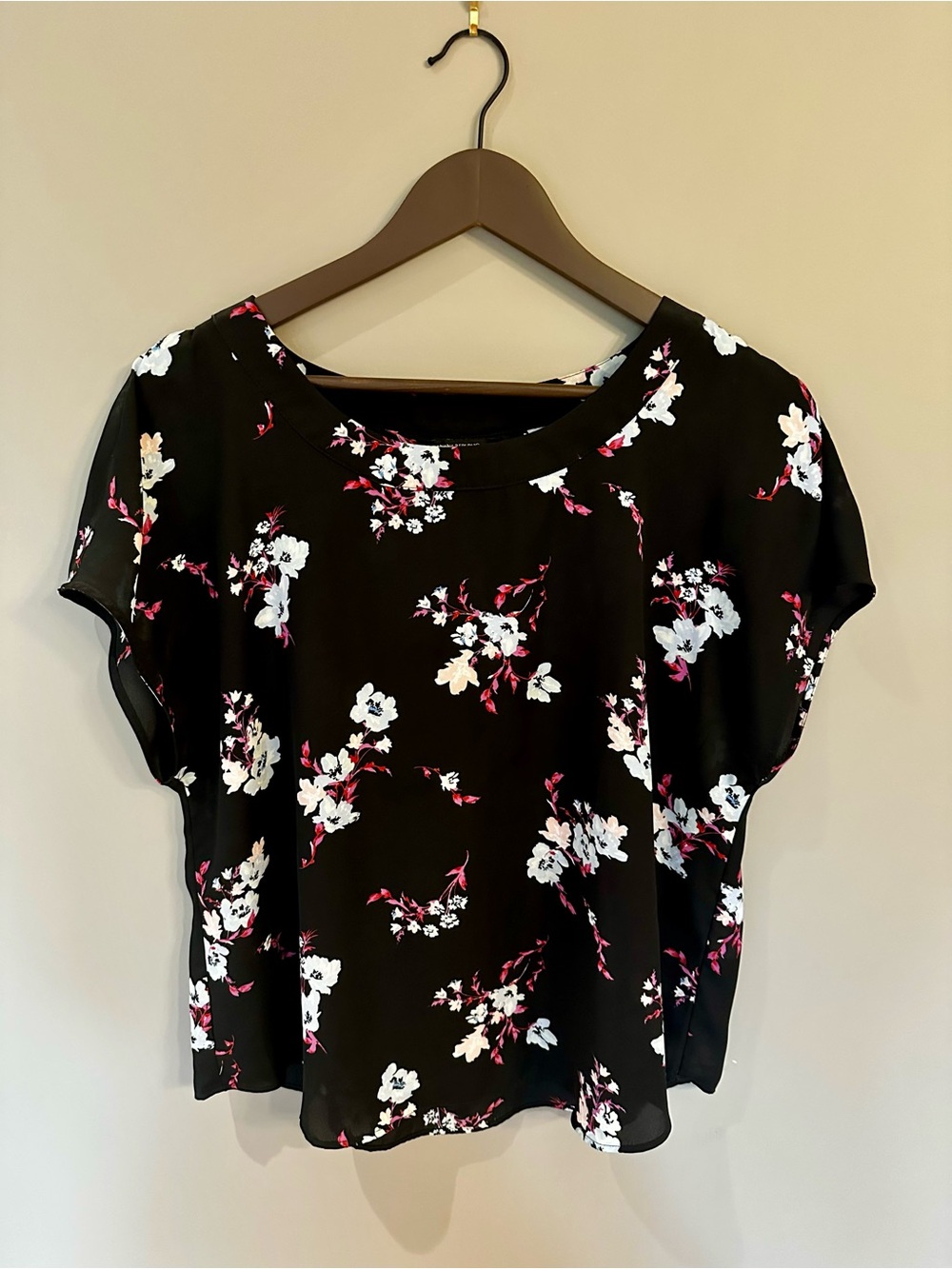 Banana Republic Black Floral Cap-Sleeve Blouse